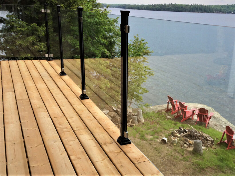  Decor Innovations & Distinctive Rail